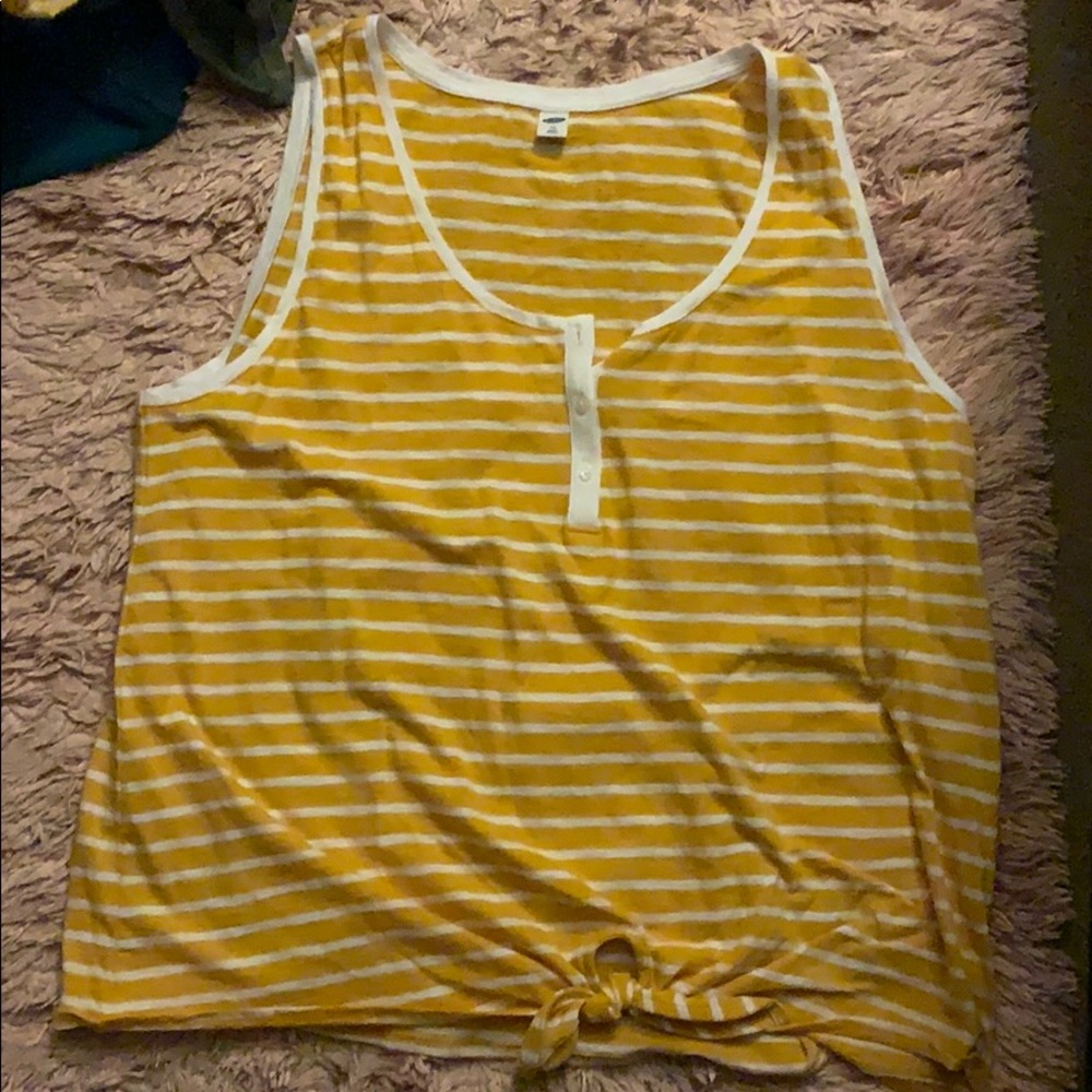 Old Navy Summer 2019  yellow tank top